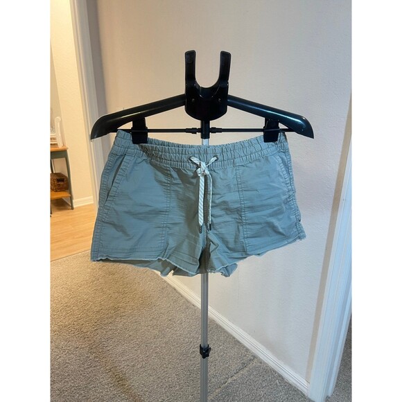 Vuori Women’s Vintage Ripstop Shorts in Eucalyptus Size X-Small - Picture 4 of 10